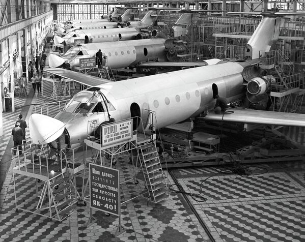 Aviones de la serie Yak, leyenda de la aviación rusa - Sputnik Mundo