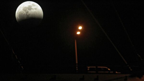 Eclipse lunar - Sputnik Mundo