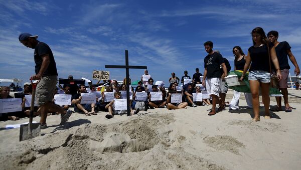Manifestación en Copacabana por Eduardo de Jesús Ferreira - Sputnik Mundo
