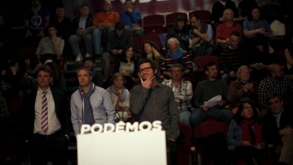 Miembros de Podemos durante los elecciones en Andalucía - Sputnik Mundo