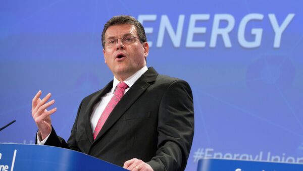European Commissioner for Energy Union Maros Sefcovic speaks during a media conference at EU headquarters in Brussels on Wednesday - Sputnik Mundo