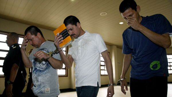 Los hermanos Luis Alfonso (45 años), Simón (37) y José Regino (34) - Sputnik Mundo