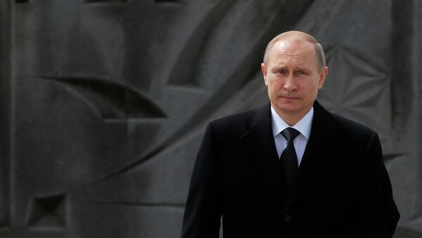 Vladímir Putin, presidente de Rusia, durante su visita a Armenia - Sputnik Mundo