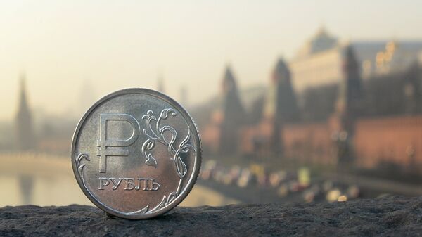 Rublo, moneda rusa (archivo) - Sputnik Mundo
