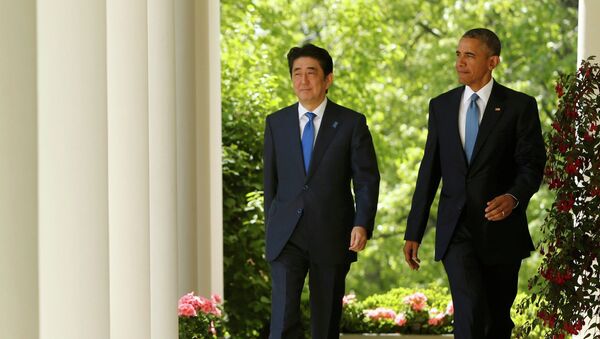 Primer ministro de Japón, Shinzo Abe  y presidente de EEUU, Barack Obama - Sputnik Mundo