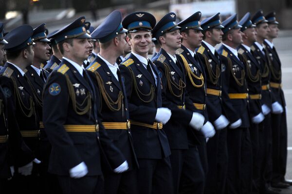 Ciudades de Rusia ensayan el Desfile de la Victoria - Sputnik Mundo