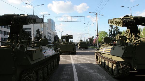 Ensayo de la Parada de la Victoria en Donetsk  (Archivo) - Sputnik Mundo