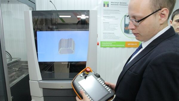 Первый 3D-принтер для производства деталей для МКС был разработан в Томском политехническом университете (ТПУ) - Sputnik Mundo