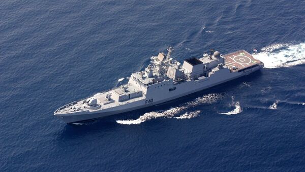 Fragata del proyecto 1135.6 (clase Talwar), construida en Rusia para la Armada de India - Sputnik Mundo