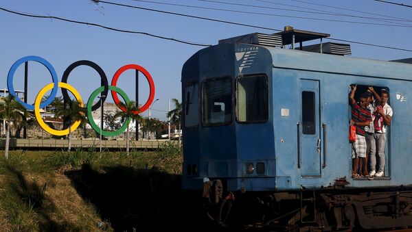 Río de Janeiro registra un atraco cada 3 minutos a un año de los Juegos Olímpicos - Sputnik Mundo
