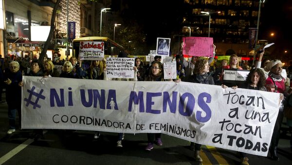 Solo ocho países latinoamericanos asignan presupuesto para combatir violencia de género - Sputnik Mundo