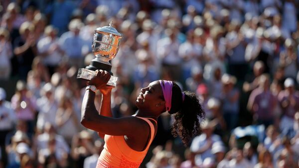Serena Williams ha ganado el torneo de tenis Abierto de Francia en el estadio de Roland Garros en París - Sputnik Mundo