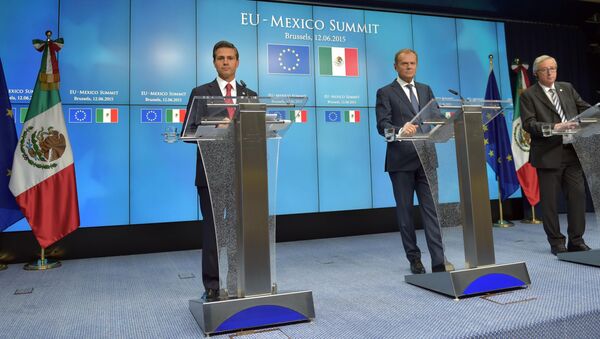 Enrique Peña, presidente de México, Donald Tusk, presidente del Consejo Europeo y Jean-Claude Junker, presidente de la Comisión Europea - Sputnik Mundo