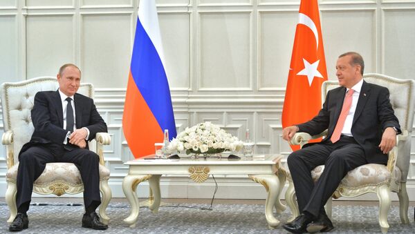 Presidente de Rusia, Vladímir Putin y presidente de Turquía, Recep Tayyip Erdogan - Sputnik Mundo