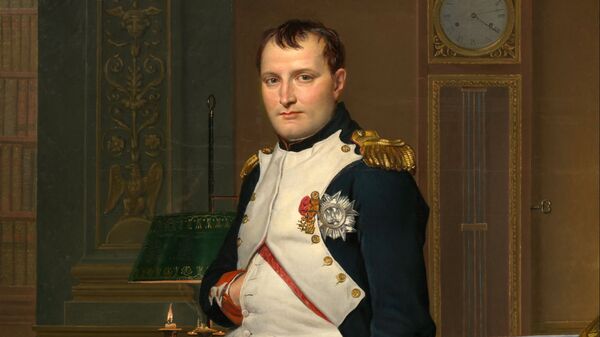 Full length portrait of Napoleon in his forties, in high-ranking white and dark blue military dress uniform.  - Sputnik Mundo