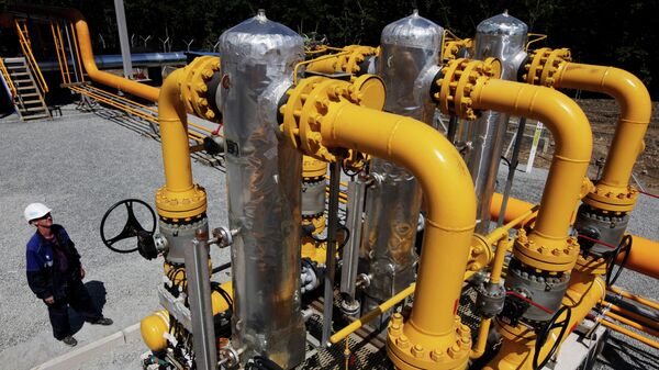 Contratos europeos de Gazprom alcanzan 4 billones de metros cúbicos de gas - Sputnik Mundo