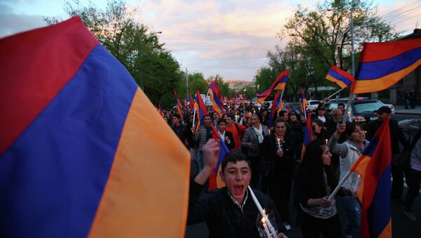 Manifestación durante el Día de la memoria de las víctimas del genocidio de los armenios - Sputnik Mundo