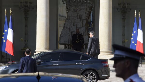 Stephane Le Foll llega en el Palacio del Elíseo para una reunión de emergencia de los jefes de la seguridad - Sputnik Mundo