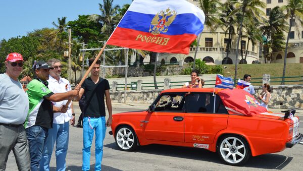 Automóvil Lada en Cuba - Sputnik Mundo