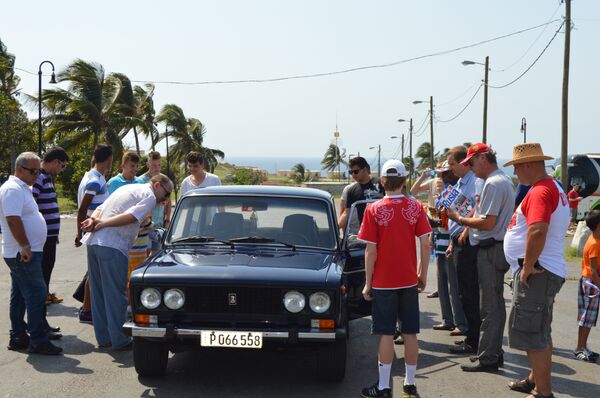 Automóvil Lada en Cuba Automóvil Lada en Cuba - Sputnik Mundo