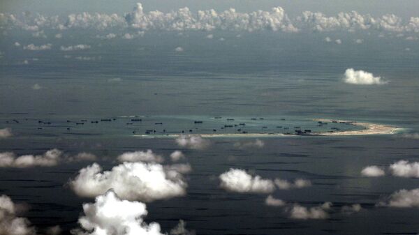 Una de las islas del archipiélago Spratley en el Mar del Sur de China - Sputnik Mundo
