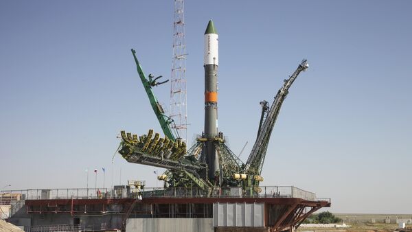 Cohete Progress-M esta lanzado desde el cosmódromo de Baikonur en Kazajistán, el 1 de julio, 2015 - Sputnik Mundo