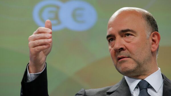 Pierre Moscovici, comisario de la UE de Asuntos Económicos y Financieros, Fiscalidad y Aduanas, en Bruselas, Bélgica, el 17 de junio, 2015 - Sputnik Mundo