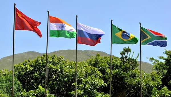 Banderas de los países BRICS - Sputnik Mundo