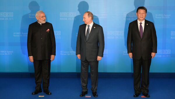 Primer ministro de la India, Narendra Modi, presidente de China, Xi Jiping y presidente de Rusia, Vladímir Putin (archivo) - Sputnik Mundo