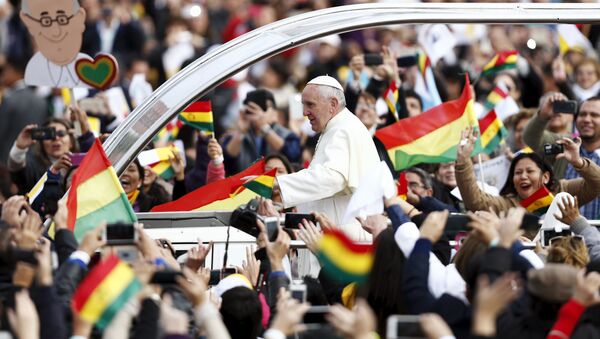 Papa Francisco durante su visita a Bolivia - Sputnik Mundo