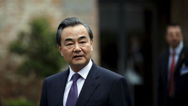 Wang Yi, ministro de Asuntos Exteriores de China, en Viena, Austria, el 13 de julio, 2015 - Sputnik Mundo