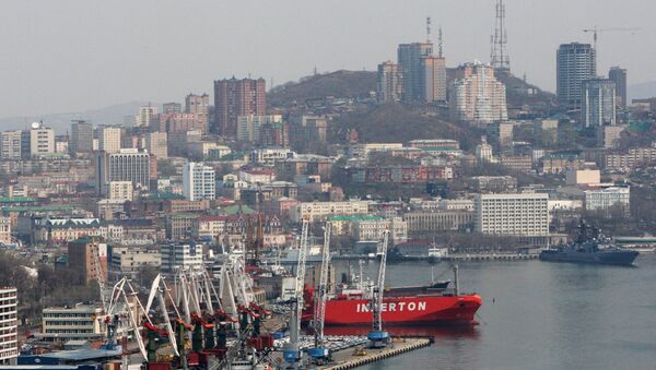 Puerto comercial de Vladivostok - Sputnik Mundo