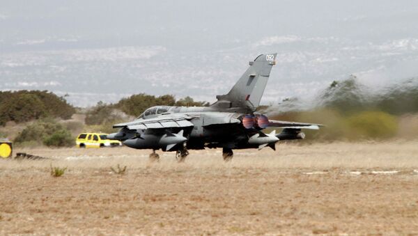 Caza Tornado de la Fuerza Aérea del Reino Unido despega de la base de Acrotiri en Chipre (Archivo) - Sputnik Mundo