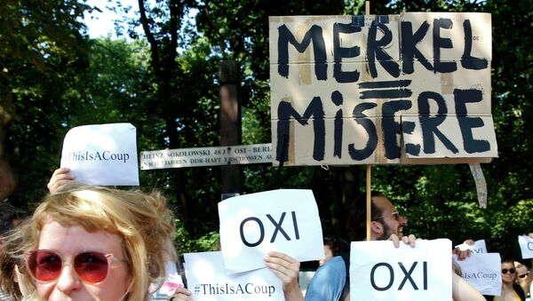 Manifestación en apoyo de Grecia en Berlin, el 17 de julio, 2015 - Sputnik Mundo