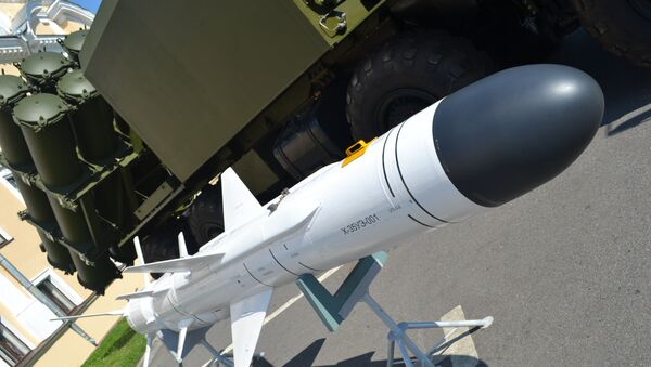 Misil antibuque X-35 usado en sistemas de misiles tierra-mar Bal - Sputnik Mundo