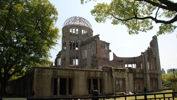 Casa dañada por explosión atómica en Hiroshima - Sputnik Mundo