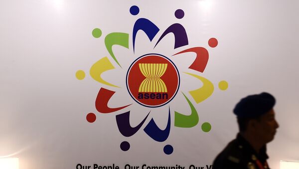 Association of Southeast Asian Nations (ASEAN) logo at the Putra World Trade Centre in Kuala Lumpur - Sputnik Mundo