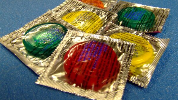 Rusia estudia reducir importación de preservativos, entre otros artículos - Sputnik Mundo