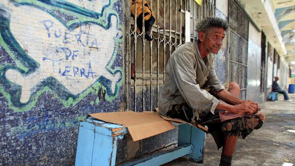 Un hombre sin hogar en Viejo San Juan (Puerto Rico) - Sputnik Mundo