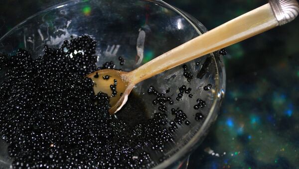 Irán abre la mayor planta de caviar de calidad superior en Oriente Próximo - Sputnik Mundo