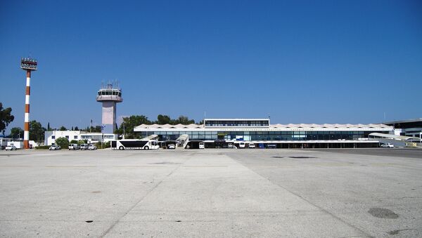 El aeropuerto de Corfú - Sputnik Mundo