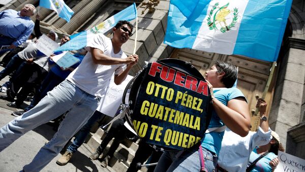 Manifestación frente al Congreso de Guatemala - Sputnik Mundo