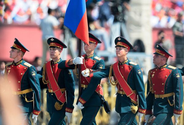 El grandioso desfile militar en Pekin - Sputnik Mundo