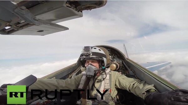 Un paseo a bordo del MiG-29 - Sputnik Mundo