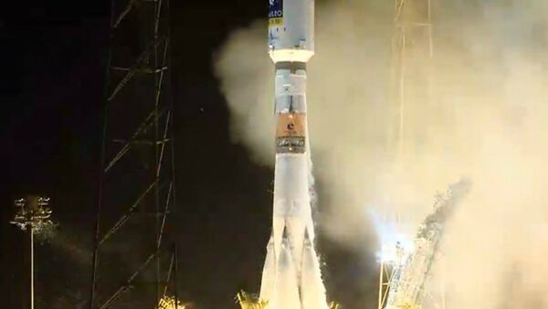 Lanzamiento de Soyuz-ST ruso desde el cosmódromo de Kourou - Sputnik Mundo