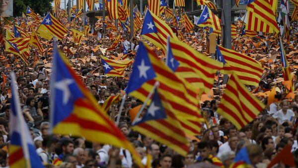 Mitin en apoyo de la independencia de Cataluña en Barcelona, el 11 de septiembre, 2015 - Sputnik Mundo