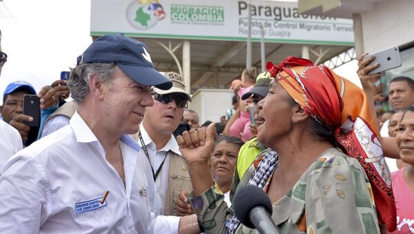 Juan Manuel Santos, presidente de Colombia, durante su visita al corregimiento de Paraguachón, en la zona fronteriza con el estado Zulia, de Venezuela - Sputnik Mundo