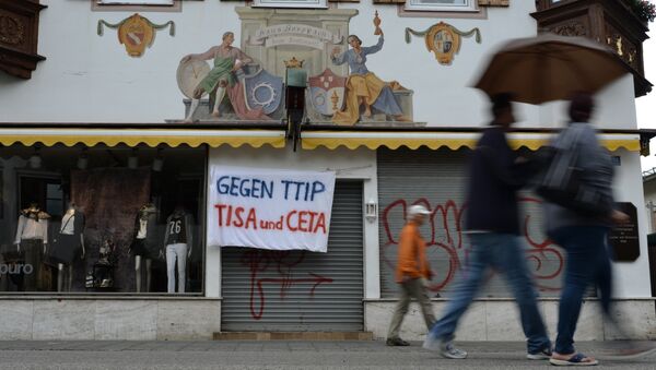 'Contra TTIP, TiSA y CETA' - Sputnik Mundo