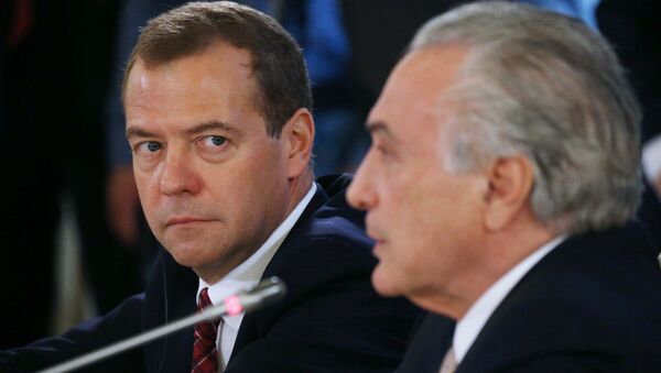 Primer ministro de Rusia, Dmitri Medvédev, y vicepresidente de Brasil, Michel Temer - Sputnik Mundo