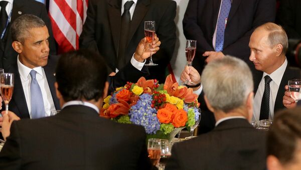 Presidente de EEUU, Barack Obama y presidente de Rusia, Vladímir Putin - Sputnik Mundo